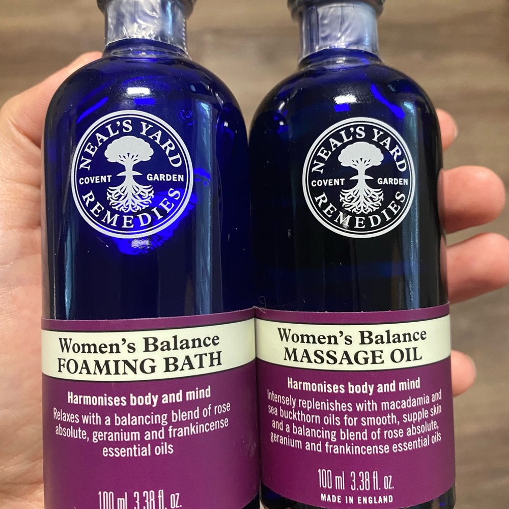 Women's Balance Foaming Bath & Massage Oil Set - Blue and Purple